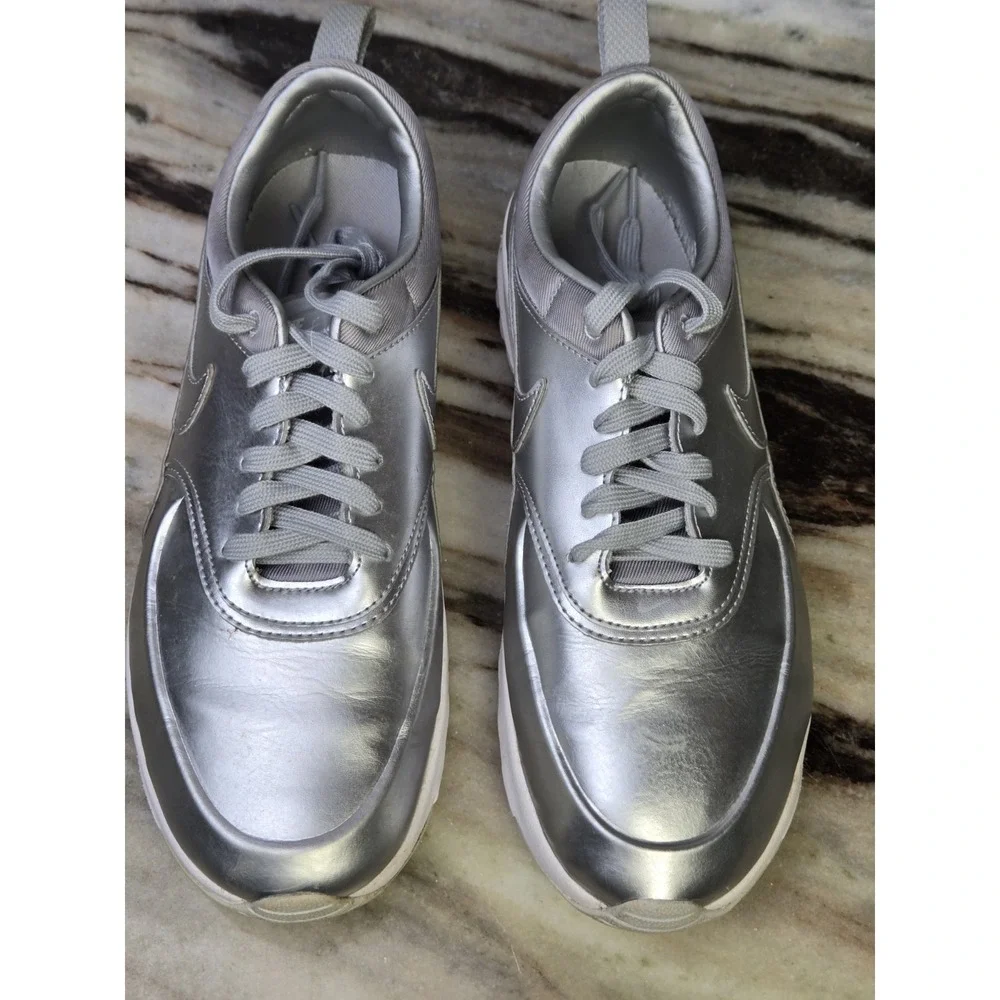 Nike Air Max Thea Silver Metalic Sneaker Shoe  819640-001 70s‎ retro futuristic